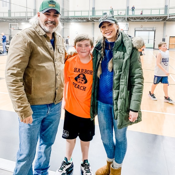 Meet Your Seller/Buyer! - Picture 2 of 4